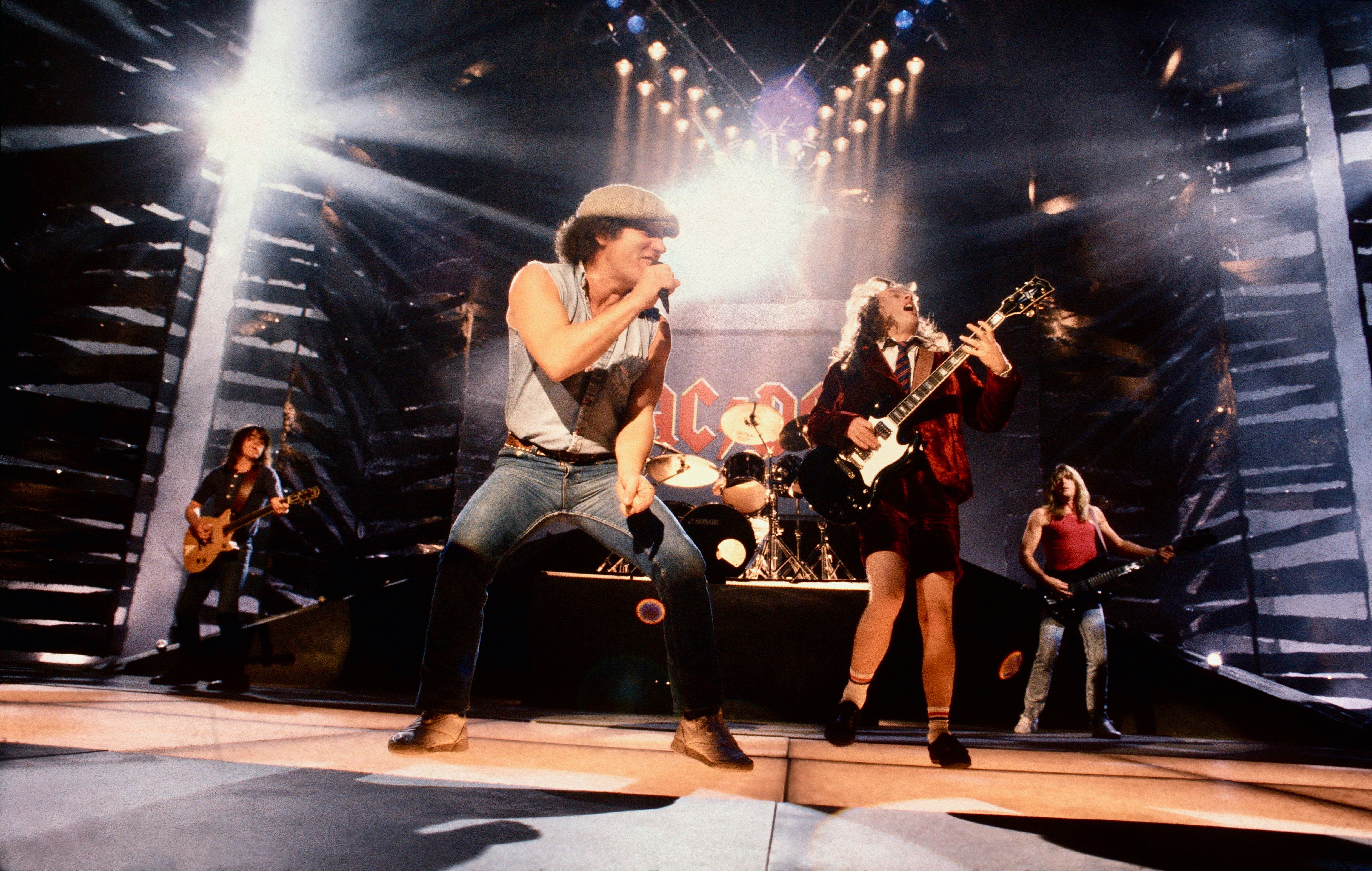 AC/DC